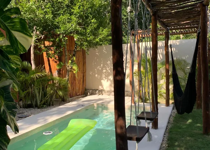 Сasa de vacaciones Casa Calu Cozy & Confortable Jungle House With Pooll